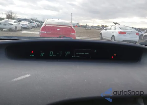 2011 Toyota Prius Three from USA, damaged, VIN JTDKN3DU6B0252945